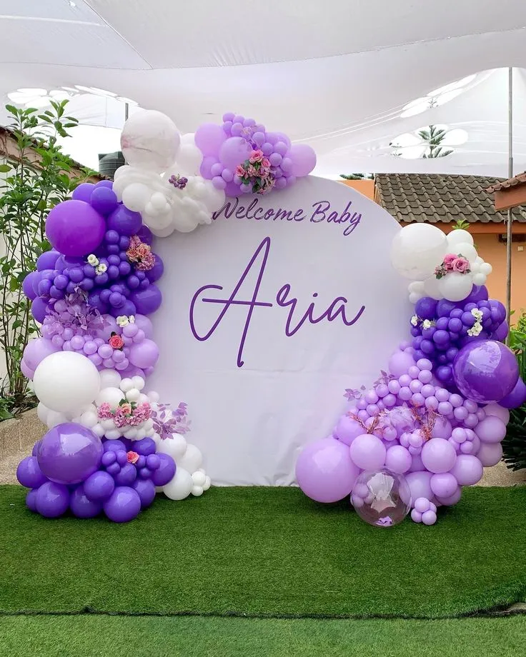 Round Board Balloons Backdrop